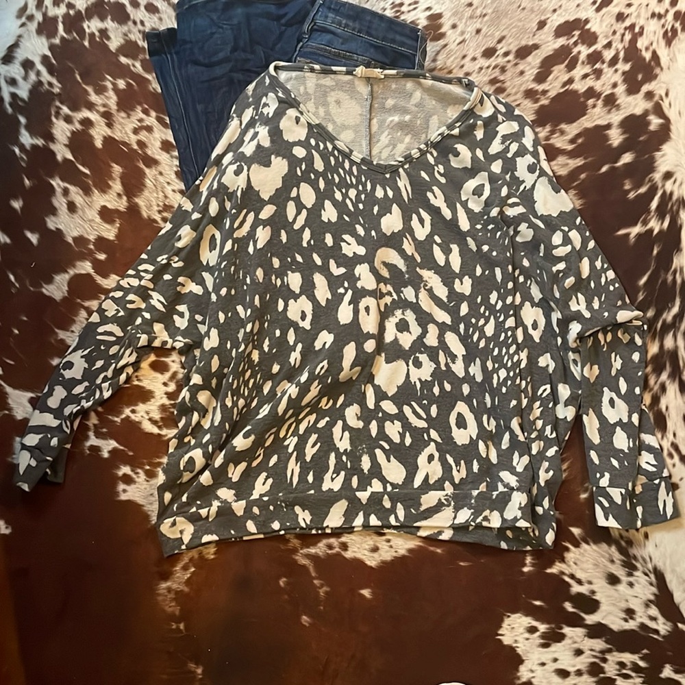 Long sleeve flowy top